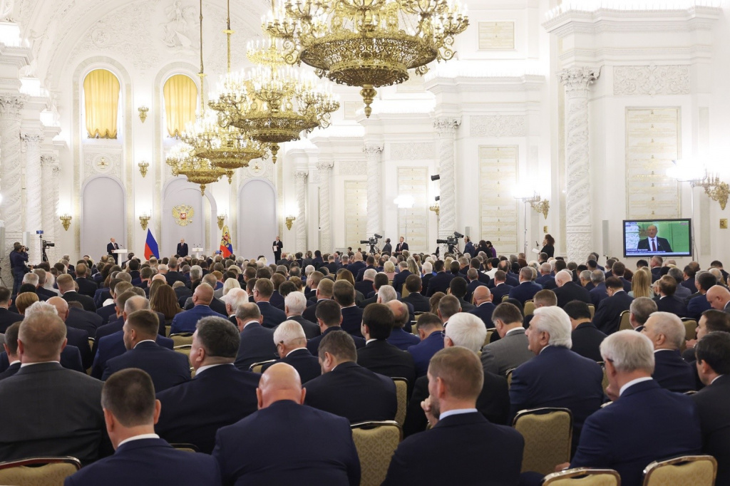 Сергей Кривоносов принял участие во встрече Президента России Владимира Путина с депутатами Государственной Думы VIII созыва