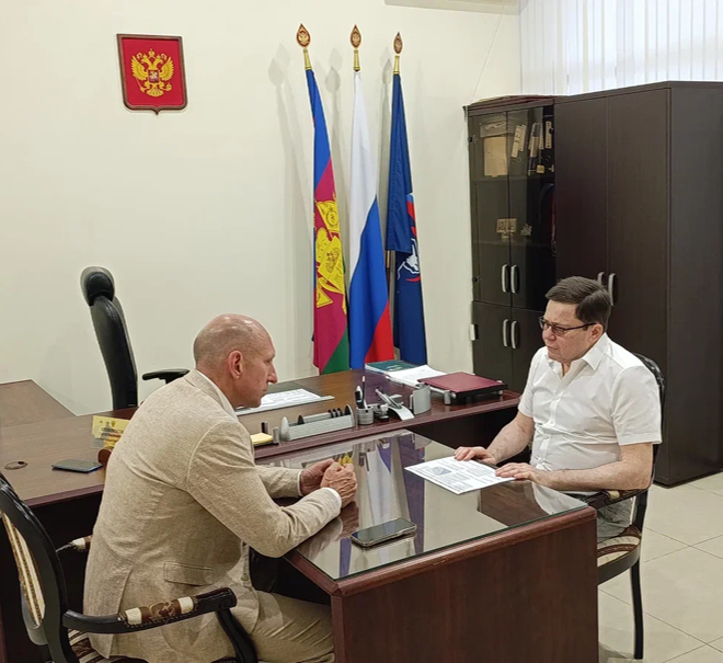 Сергей Кривоносов обсудил с первым заместителем главы Сочи вопросы курортного сезона, топливного обеспечения и безопасности жителей
